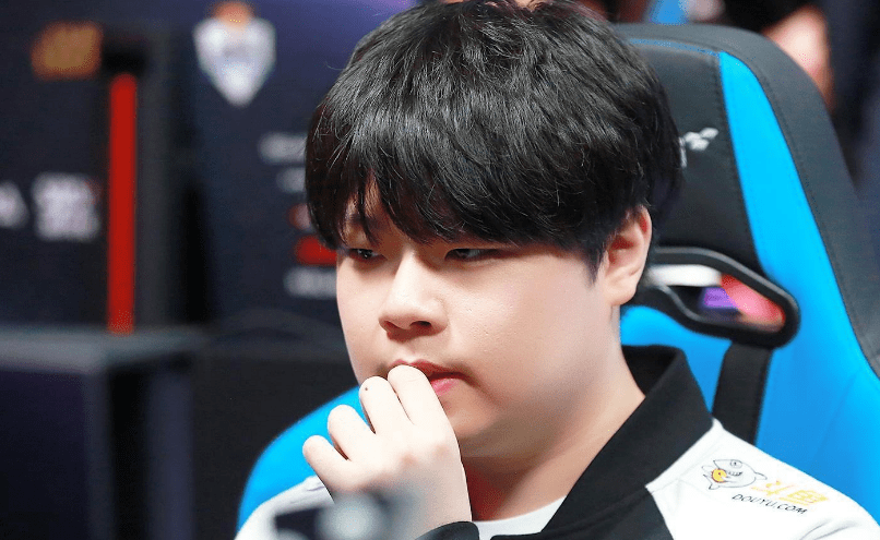 开云官网-蒂姆迎来三赛季出色发挥，SKT观众热烈欢呼！上演精彩一战